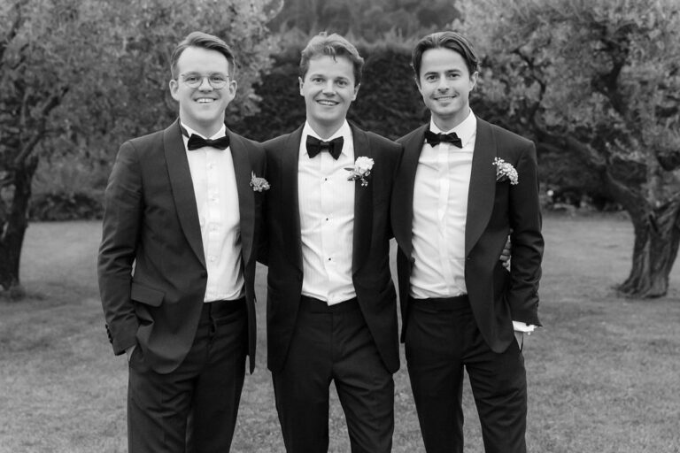 Hochzeitsfotograf Gardasee 12 Elegante Groomsmen bei Hochzeit in der Masseria Tenuta La Presa am Gardasee